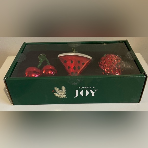 Set Of Three Large Fruit Ornaments Home Decor - Kitchenn Decor Fruit Decor - Picture 6 of 7